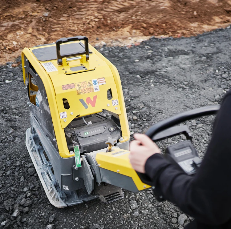 Zagęszczarka rewersyjna WACKER NEUSON DPU 5260 Hehp - zdjęcie 4