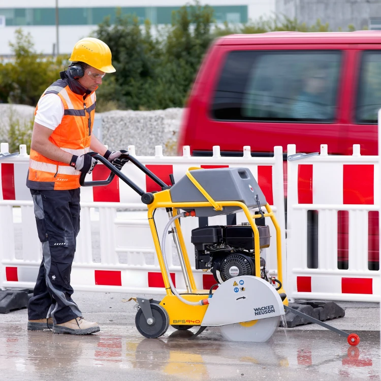 Przecinarka jezdna WACKER NEUSON BFS 940 - zdjęcie 8