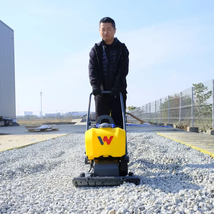 Zagęszczarka jednokierunkowa WACKER NEUSON BPS 1550Gw-c - zdjęcie 5